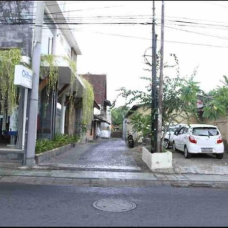 Pili Pili Homestay 6 Legian Esterno foto