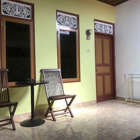 Pili Pili Homestay 6 Legian Esterno foto