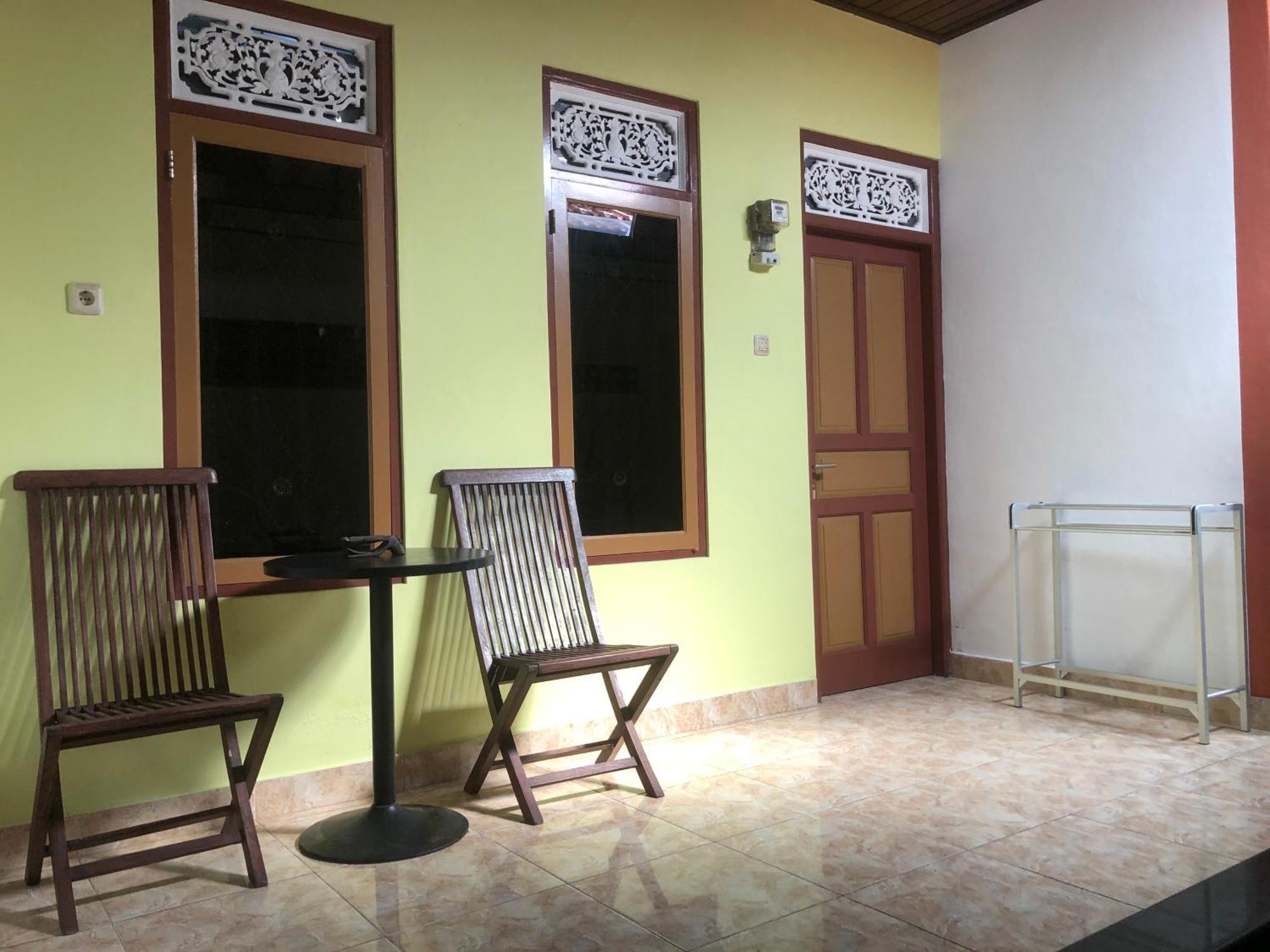 Pili Pili Homestay 6 Legian Esterno foto